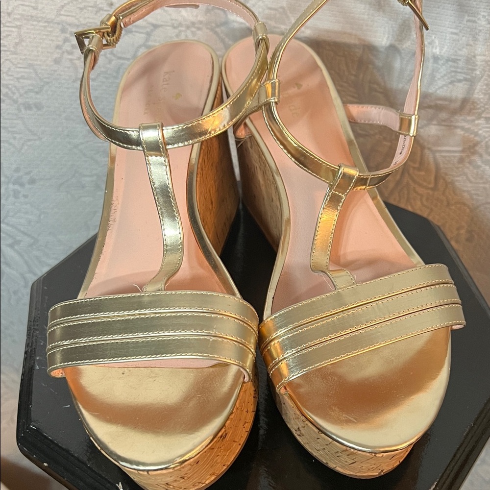 Kate Spade new w/o box size 10 gold wedges